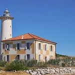 Bright With Swimming Pool And Solarium