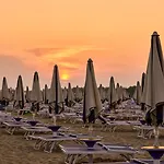 Bright With Swimming Pool And Solarium Apartment Bibione