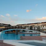 Bright With Swimming Pool And Solarium * ביביונה