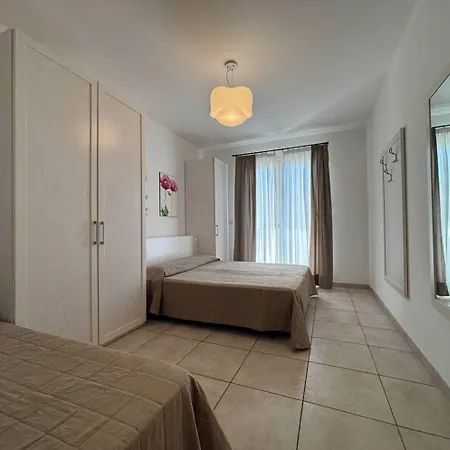 Apartament Bright With Swimming Pool And Solarium Bibione