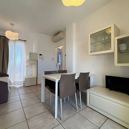 Bright With Swimming Pool And Solarium Bibione
