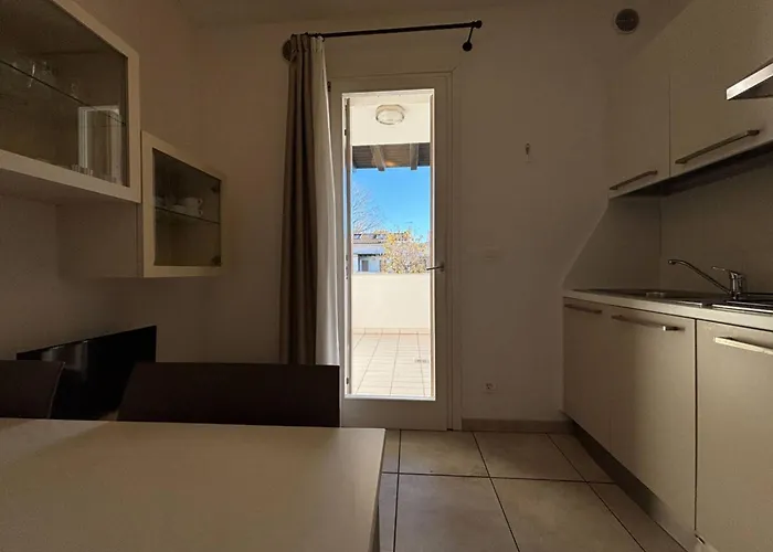 Bright With Swimming Pool And Solarium Apartment Bibione